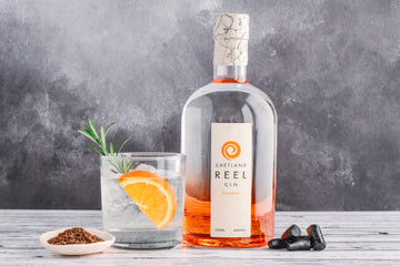 Shetland Reel Simmer Gin Perfect Serve