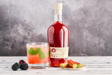 Shetland Reel Rhubarb and Bramble Perfect Serve